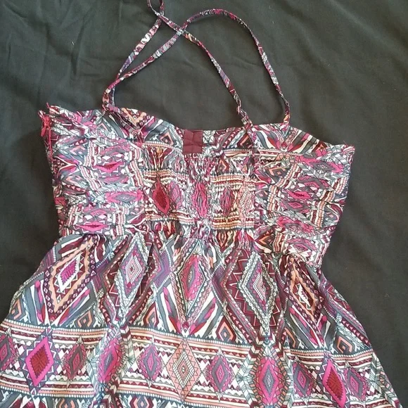 Dress - Picture 3 of 3